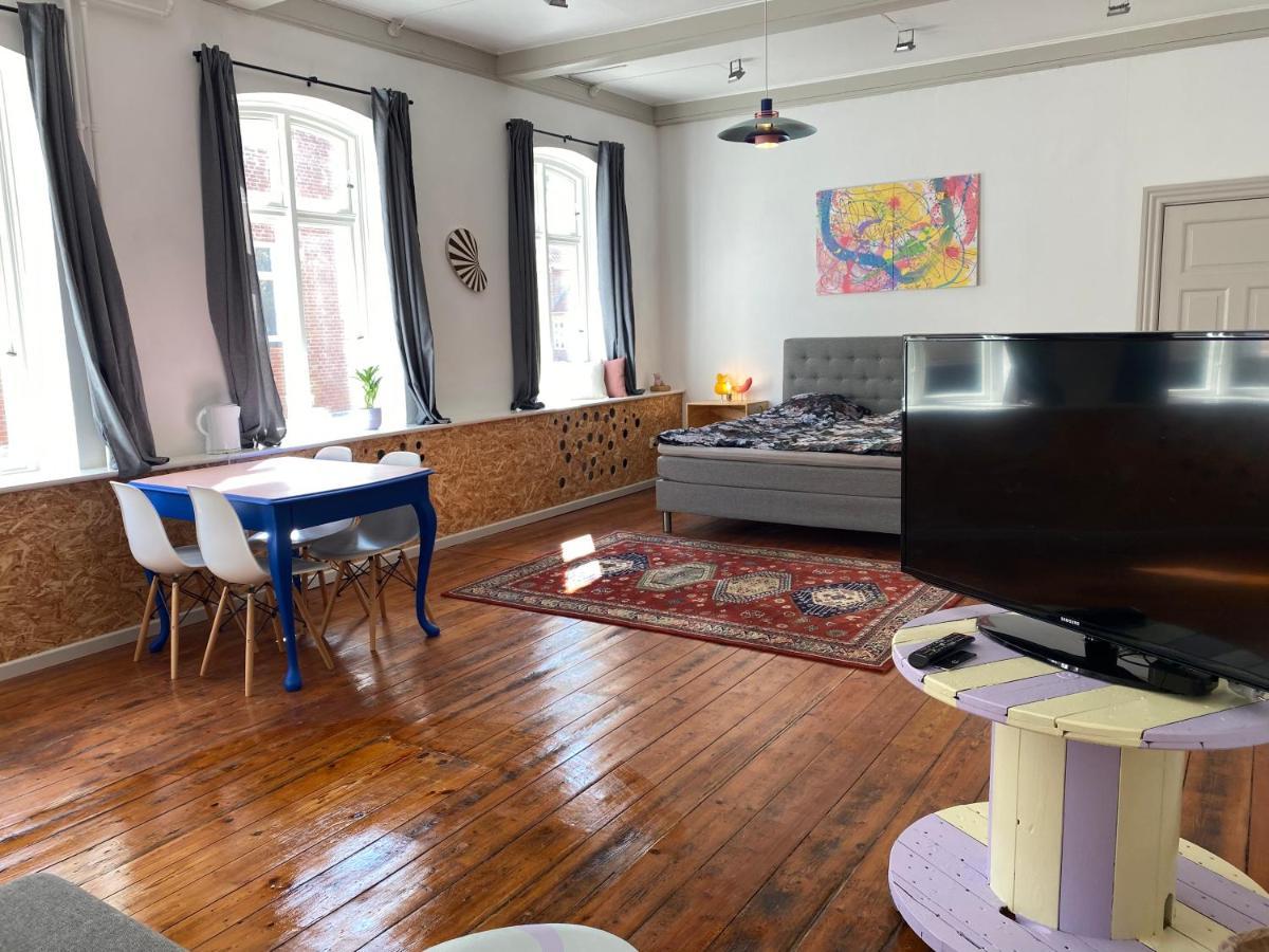 Gallery Studio In The Heart Of Гейєр  Екстер'єр фото